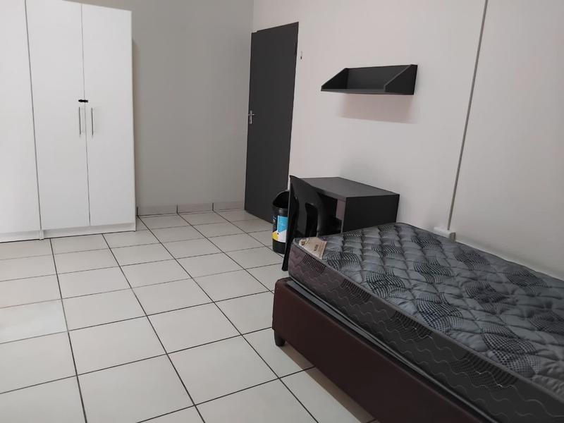 To Let 1 Bedroom Property for Rent in Die Bult North West